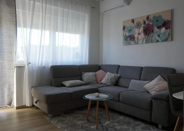 Apartment Luka *