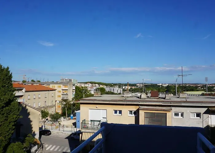 Luka Apartment Pula