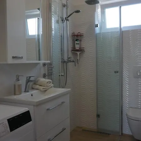 Luka Apartamento Pula